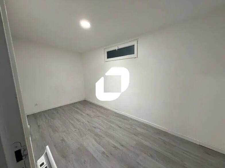 Local d’activités dans Ennery à louer - Photo intérieure – Image 3 sur 7