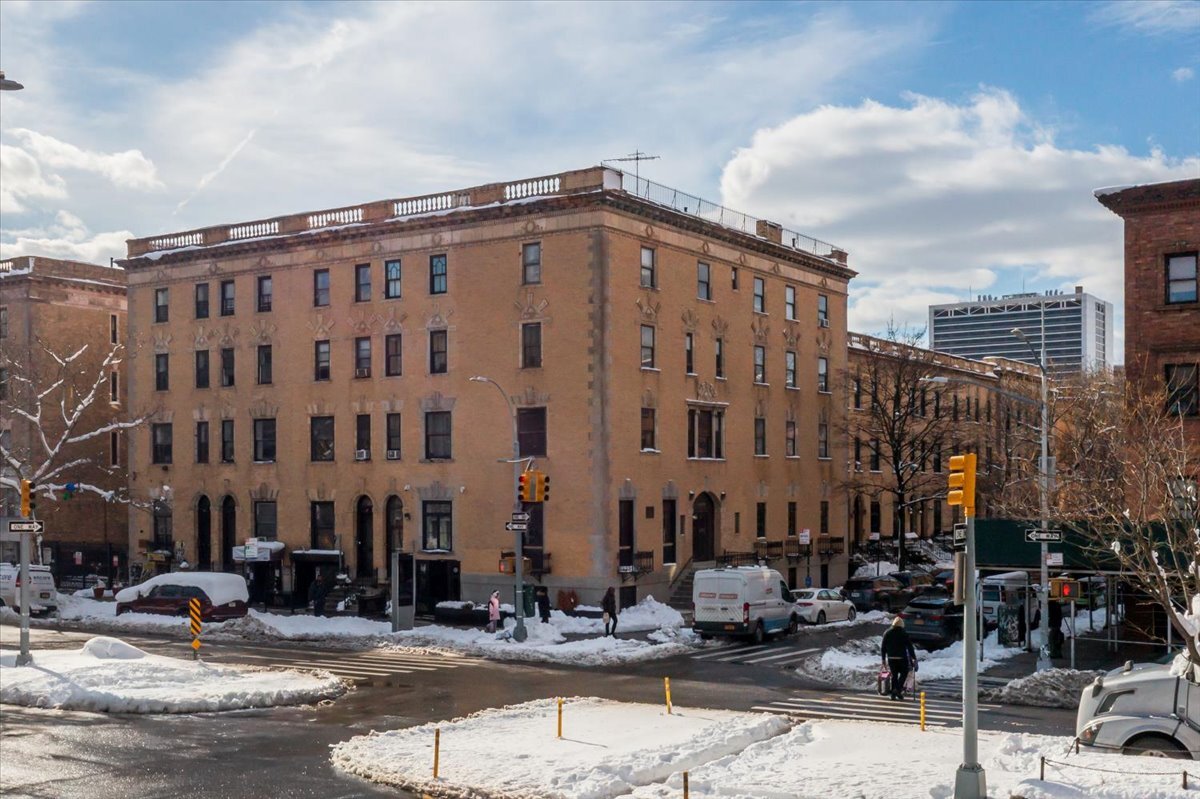 200 W 139th St, New York, NY à vendre Photo principale– Image 1 sur 54