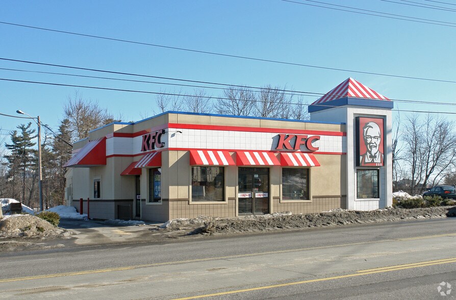 63 Center St, Auburn, ME à louer - Photo de l’immeuble – Image 2 sur 13