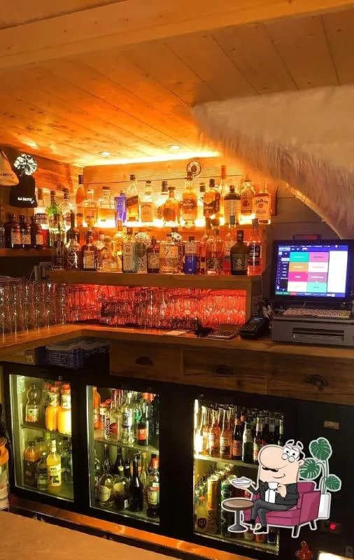 Local commercial dans La Clusaz à vendre Photo intérieure– Image 1 sur 2