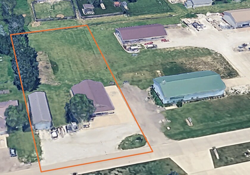 2213 229th Pl, Ames, IA à louer - Photo de l’immeuble – Image 3 sur 16