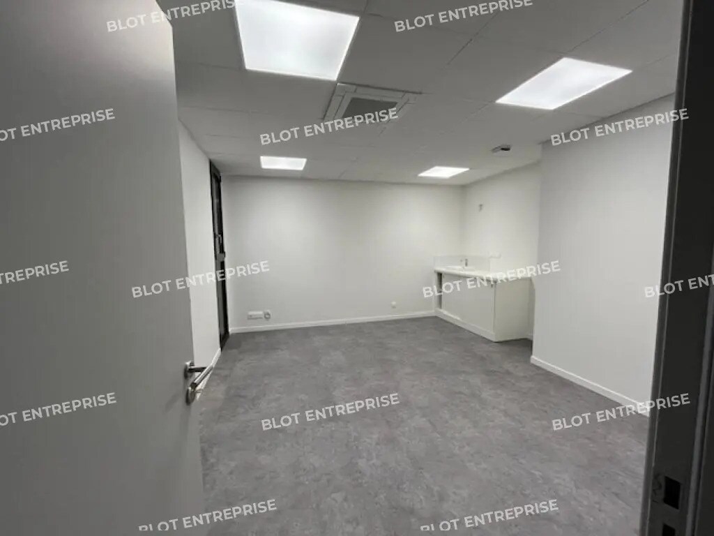 Bureau dans Saint-Nazaire à vendre Photo intérieure– Image 1 sur 17