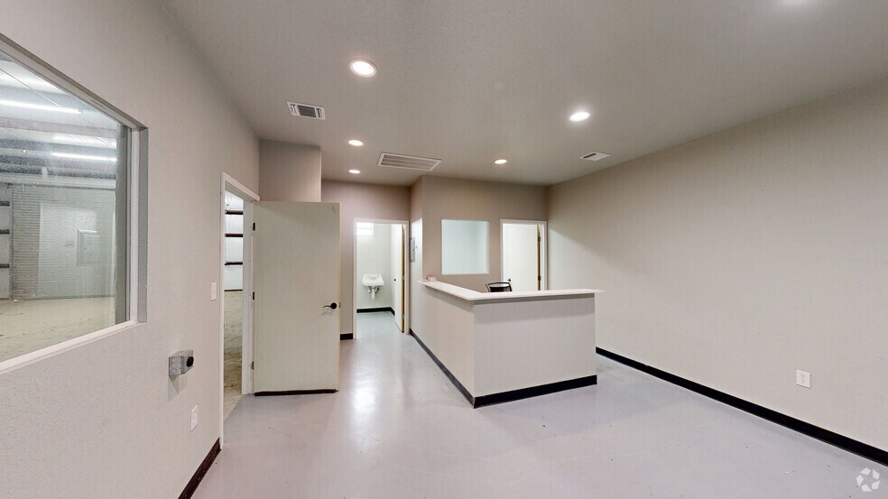 18838 FM 2252, San Antonio, TX à louer - Numérisation 3D Matterport – Image 2 sur 19