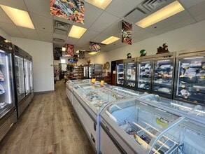 601-635 28 St NE, Calgary, AB à louer Photo intérieure– Image 1 sur 5