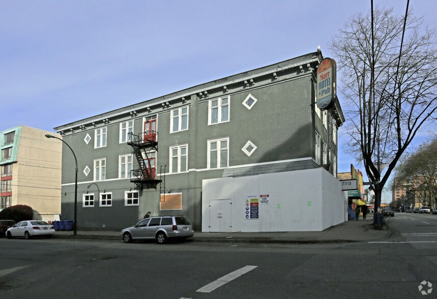 401-405 Powell St, Vancouver, BC à louer - Photo de l’immeuble – Image 3 sur 9