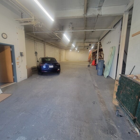 9-15 38th Ave, Long Island City, NY à vendre - Photo intérieure – Image 2 sur 7
