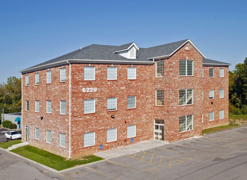 6220 S Lindbergh Blvd, Saint Louis, MO à louer - Photo principale – Image 1 sur 5