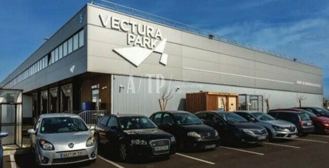 Plus de détails pour Industriel/Logistique à louer