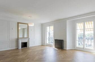 17 Avenue George V, Paris à louer Photo intérieure– Image 2 sur 3