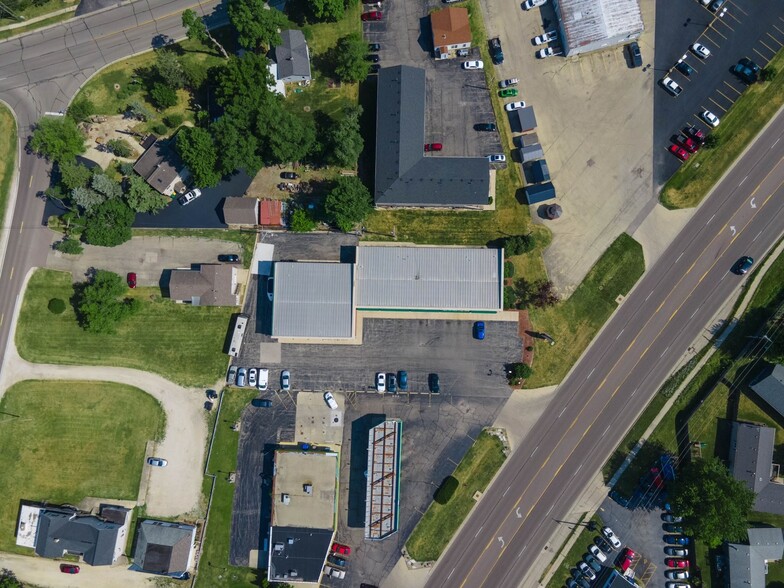 1565 Dekalb Ave, Sycamore, IL à louer - Photo de l’immeuble – Image 3 sur 7