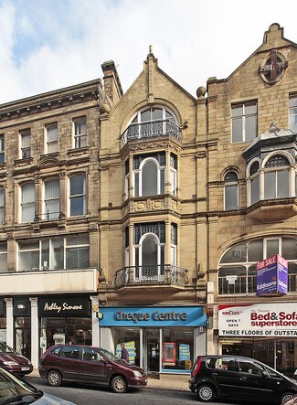 Plus de détails pour 48 Darley St, Bradford - Local commercial à louer