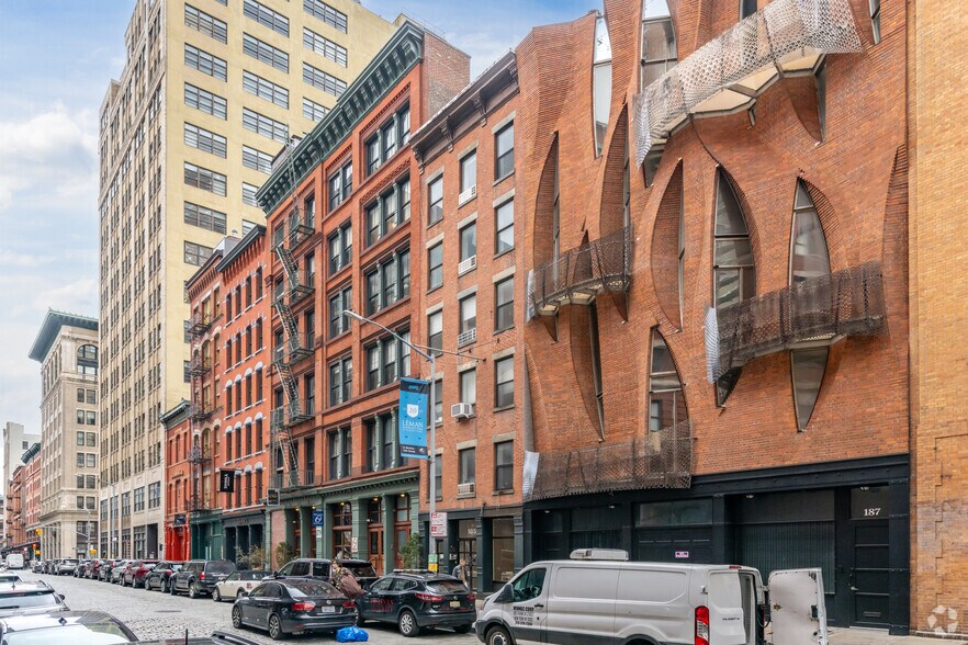 185 Franklin St, New York, NY à vendre - Photo de l’immeuble – Image 3 sur 6