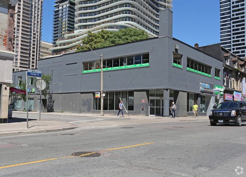 530 Yonge St, Toronto, ON à louer - Photo principale – Image 1 sur 4