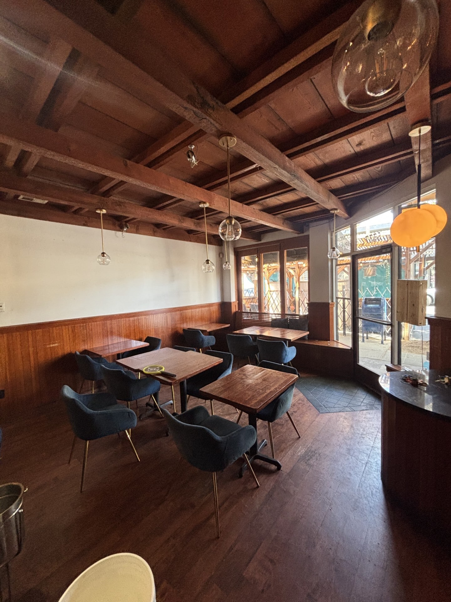 5335-5337 College Ave, Oakland, CA à louer Photo intérieure– Image 1 sur 6