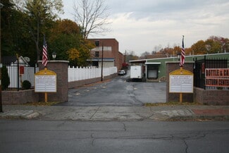 Plus de détails pour 210-211 Cottage St, Poughkeepsie, NY - Industriel/Logistique à louer