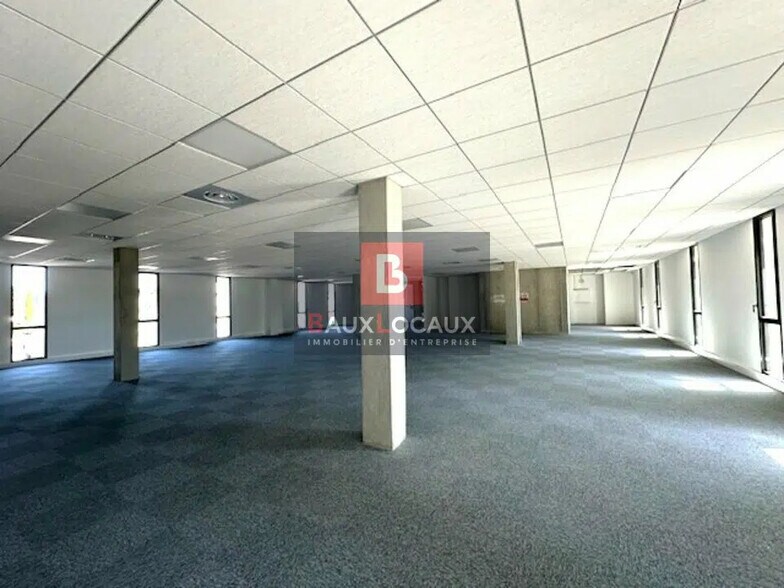 Bureau dans MONTFAVET à louer - Photo de l’immeuble – Image 2 sur 10