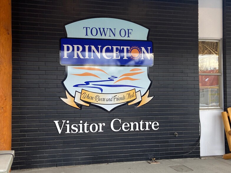 219 Vermilion Av, Princeton, BC à vendre - Photo de l’immeuble – Image 3 sur 21