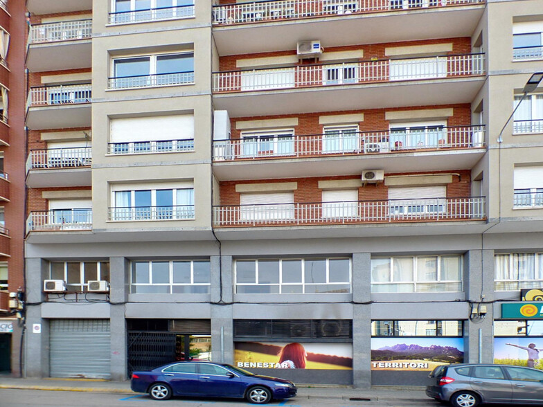 Immeuble residentiel dans Manresa, Barcelona à vendre - Photo de l’immeuble – Image 2 sur 2