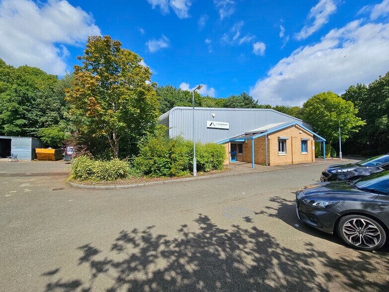4 Crompton Rd, Glenrothes à louer - Photo de l’immeuble – Image 2 sur 3