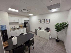 1051 Perimeter Dr, Schaumburg, IL à louer Photo intérieure– Image 2 sur 6