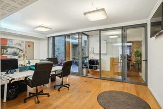 60 Rue De Bellechasse, Paris à louer Photo intérieure– Image 1 sur 9