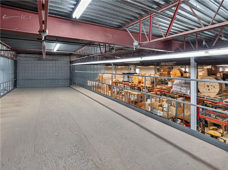 939 Av Selkirk, Pointe-claire, QC à louer Photo intérieure– Image 1 sur 4