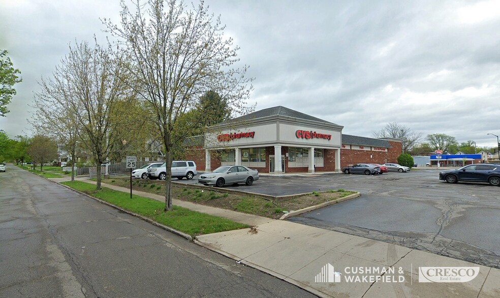 235 E Cuyahoga Falls Ave, Akron, OH à louer - Photo principale – Image 1 sur 6