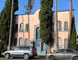 1545 Corinth Ave portefeuille de 2 biens à vendre sur LoopNet.fr Photo de l’immeuble– Image 1 sur 4
