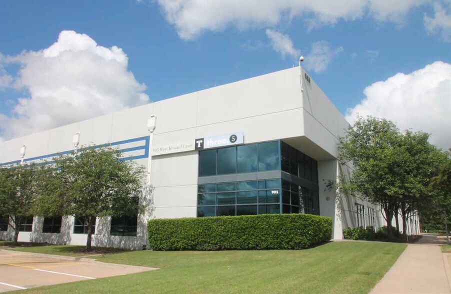905 W Howard Ln, Austin, TX à louer - Photo de l’immeuble – Image 2 sur 7