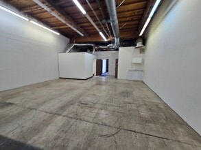 4564 Los Angeles Ave, Simi Valley, CA à louer Photo intérieure– Image 2 sur 5