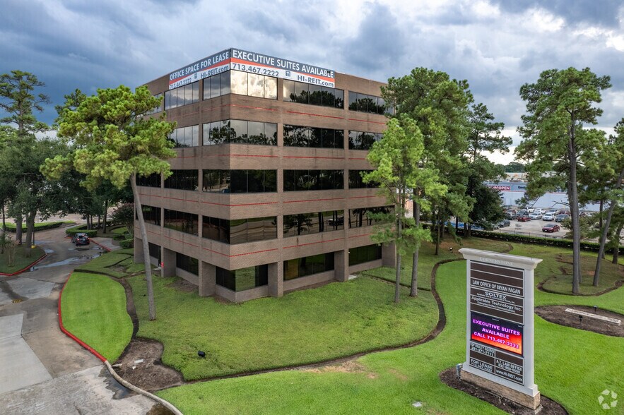 3707 FM 1960 W, Houston, TX à louer - Photo de l’immeuble – Image 1 sur 13