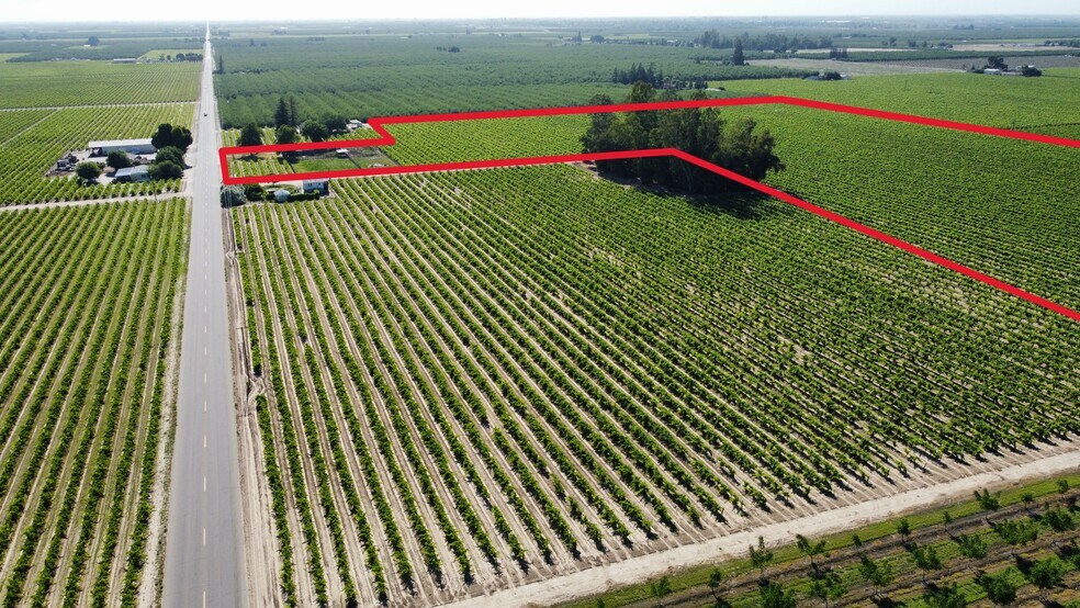 W Belmont Ave, Kerman, CA à vendre - Photo de l’immeuble – Image 3 sur 4