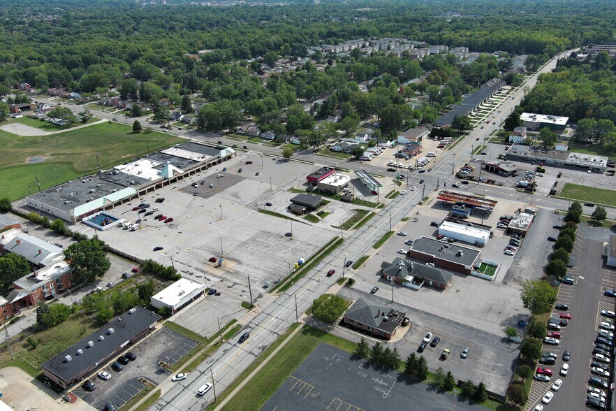 5741 Chevrolet Blvd, Parma, OH à louer - Aérien – Image 2 sur 3