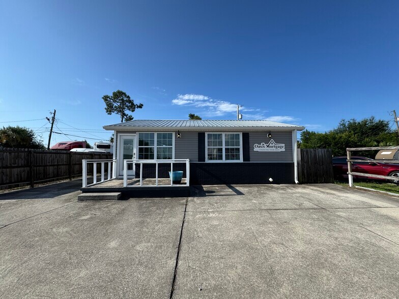 3707 W 23rd St, Panama City, FL à vendre - Photo de l’immeuble – Image 2 sur 13