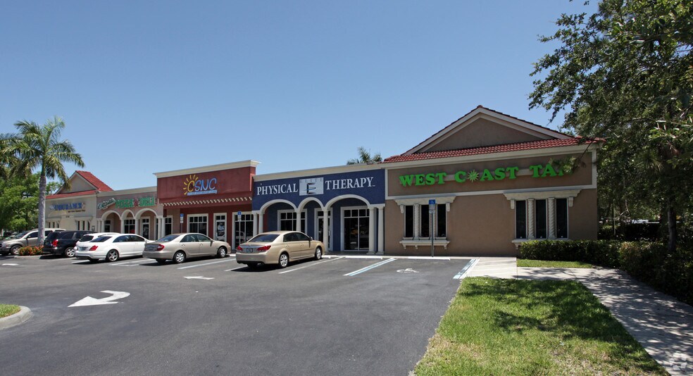 2528-2548 Northbrooke Plaza Dr, Naples, FL à louer - Photo de l’immeuble – Image 3 sur 19