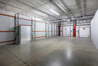 Plus de détails pour 724 Caledonia Rd, Toronto, ON - Industriel/Logistique à louer