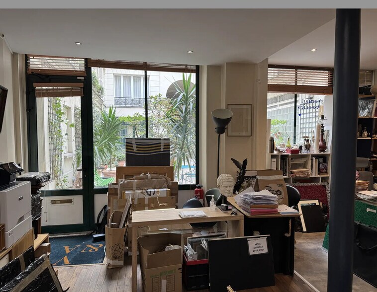 26 Rue Cadet, Paris à louer - Photo de l’immeuble – Image 2 sur 8