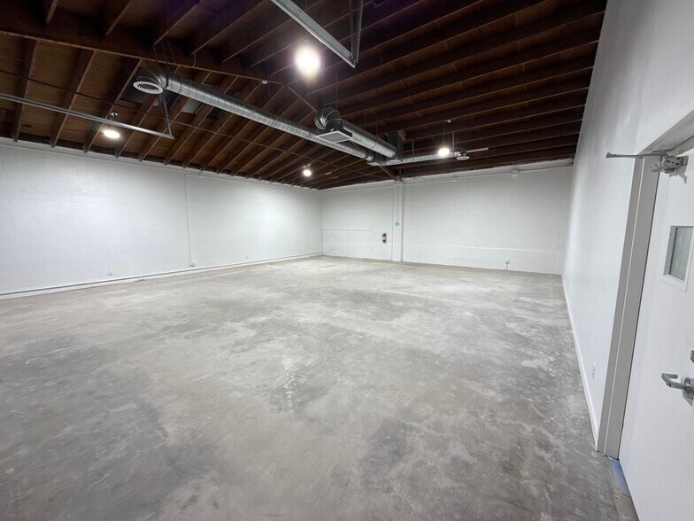 3601-3605 E 8th St, Los Angeles, CA à vendre - Photo de l’immeuble – Image 2 sur 21