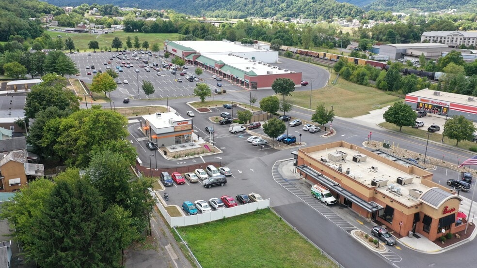 231 Williams St, Cumberland, MD à vendre - Photo de l’immeuble – Image 3 sur 11