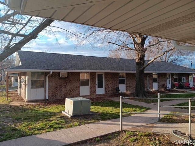 586 4th St, Qulin, MO à vendre Photo de l’immeuble– Image 1 sur 9