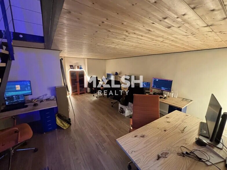 Bureau dans Lyon à vendre - Photo de l’immeuble – Image 3 sur 8