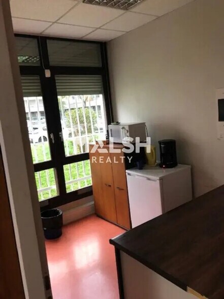 Bureau dans Villeurbanne à vendre - Photo intérieure – Image 1 sur 9