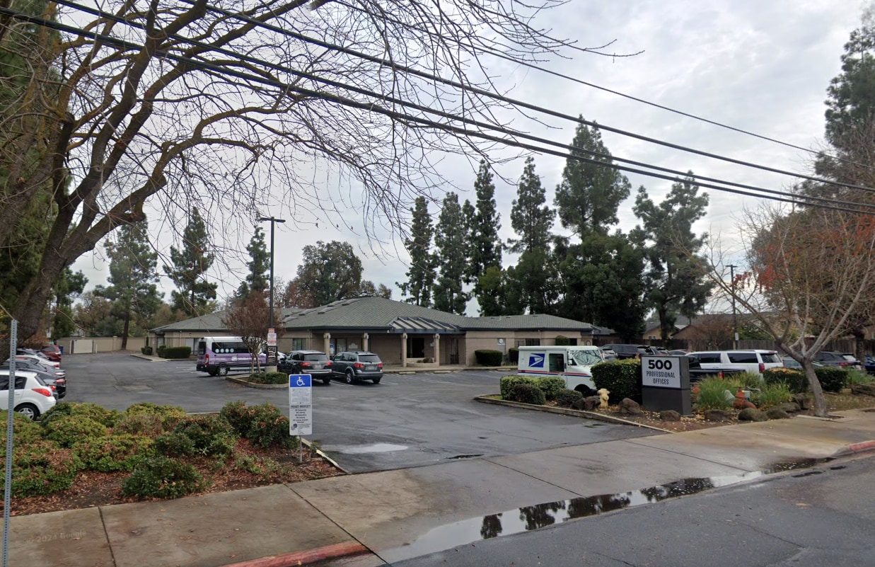 500 Coffee Rd, Modesto, CA à louer Photo de l’immeuble– Image 1 sur 11