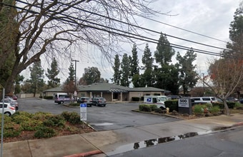 500 Coffee Rd, Modesto, CA à louer Photo de l’immeuble– Image 1 sur 11