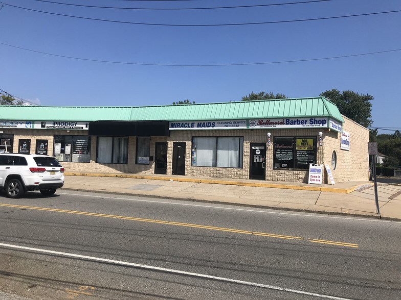 2275-2287 Bellmore Ave, Bellmore, NY à louer - Photo principale – Image 1 sur 1