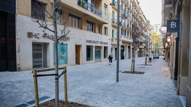 Local commercial dans Barcelone, Barcelona à louer Photo intérieure– Image 2 sur 2