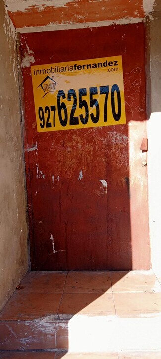 Plus de détails pour Local commercial à vendre