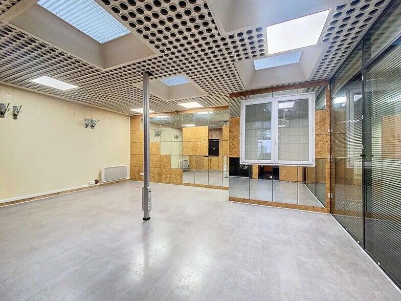 Bureau dans Paris à vendre - Photo de l’immeuble – Image 3 sur 8