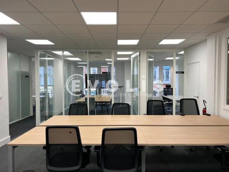 Bureau dans Paris à louer - Photo de l’immeuble – Image 1 sur 12