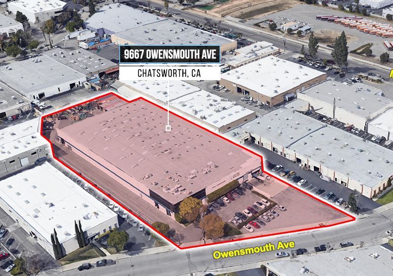 9667 Owensmouth Ave, Chatsworth, CA à louer - Photo de l’immeuble – Image 1 sur 15